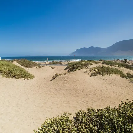 Views Iii * Famara